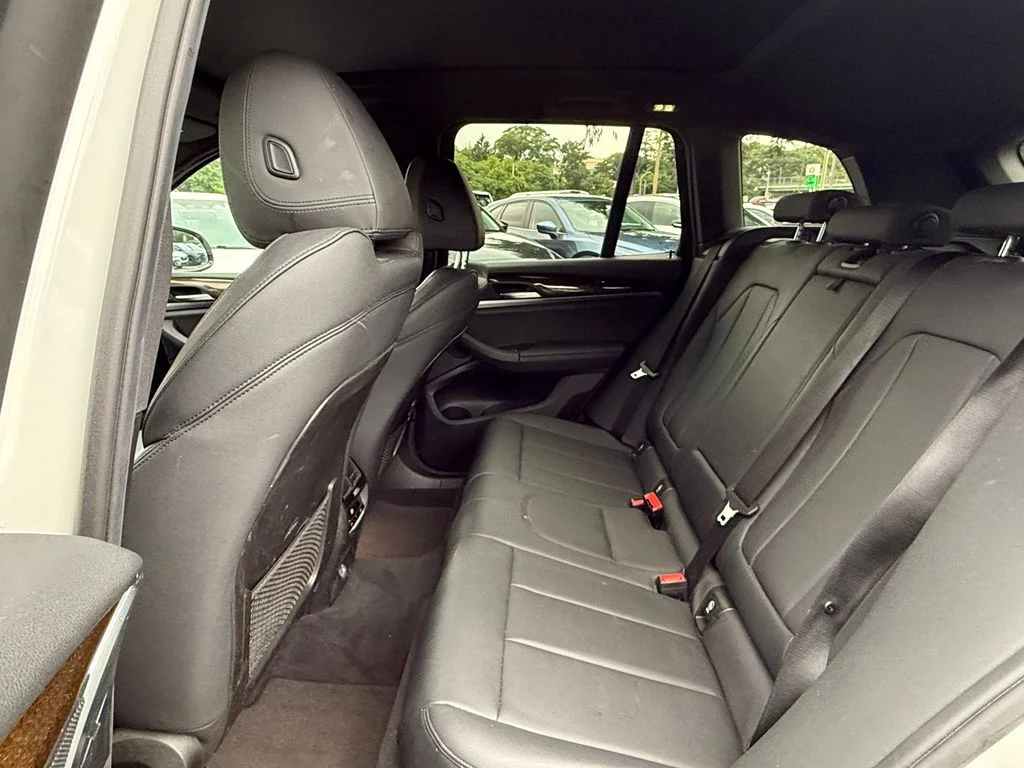 Used 2018 White BMW xDrive30i image 24