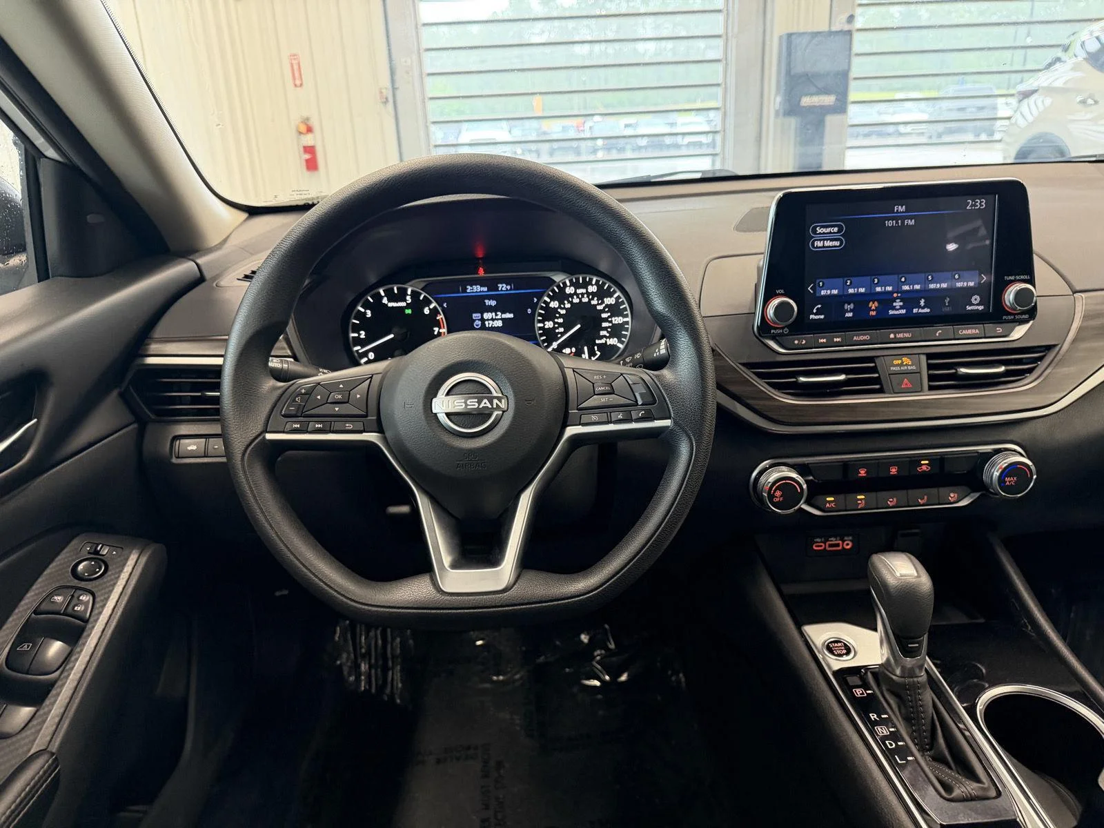 Used 2024 Brilliant Silver Metallic Nissan 2.5 SV image 8
