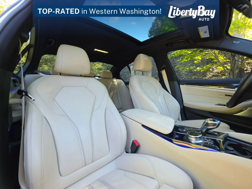 Used 2019 White BMW 530e xDrive iPerformance image 17