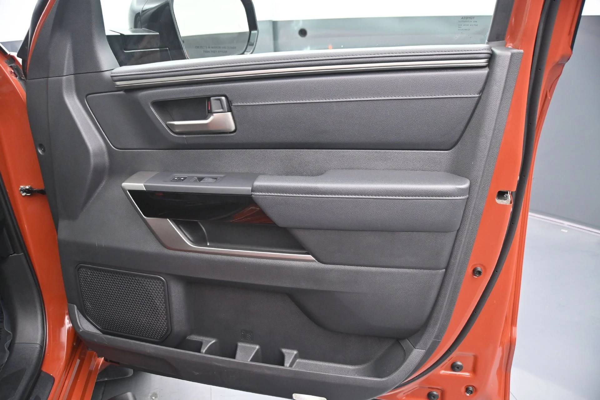 Used 2025 Terra Toyota Limited image 12