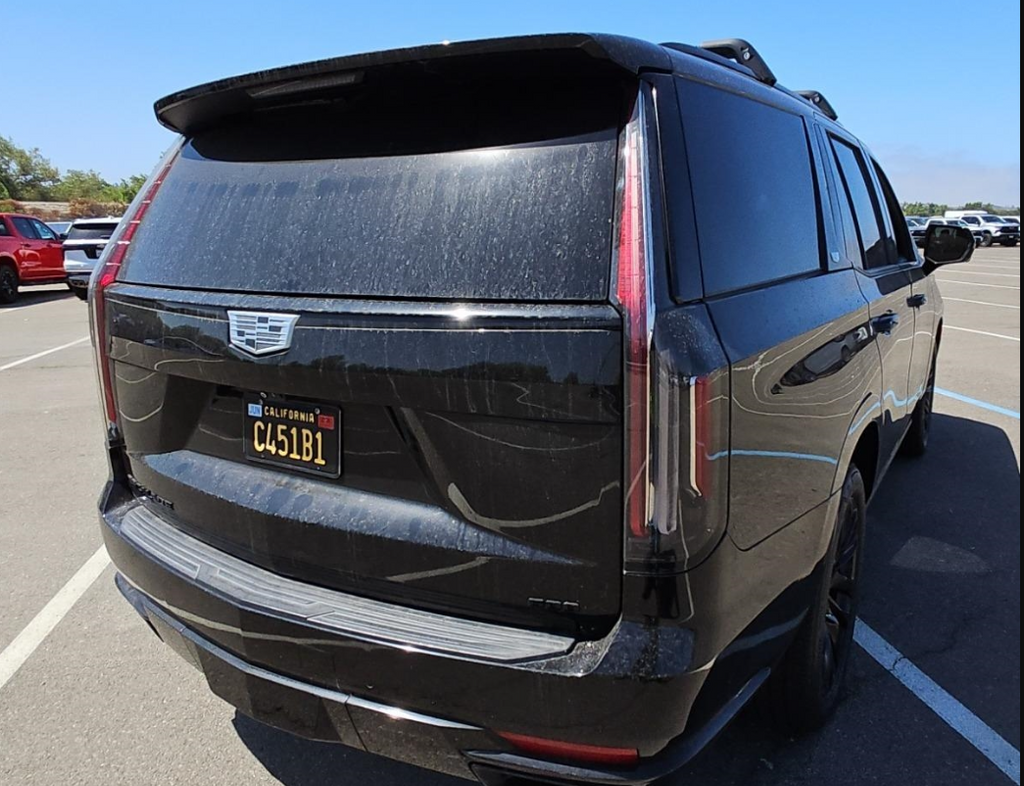 Used 2021 Black Cadillac Sport Platinum image 14