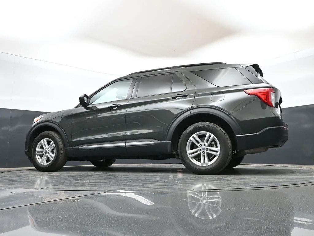 Used 2024 Green Ford XLT image 49