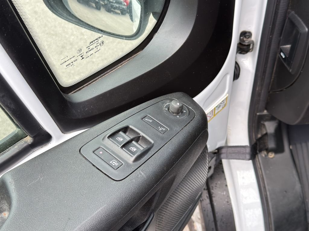 Used 2023 White Ram Base image 12