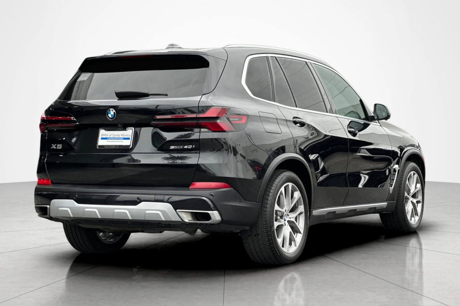 Used 2025 BLACK BMW sDrive40i image 5