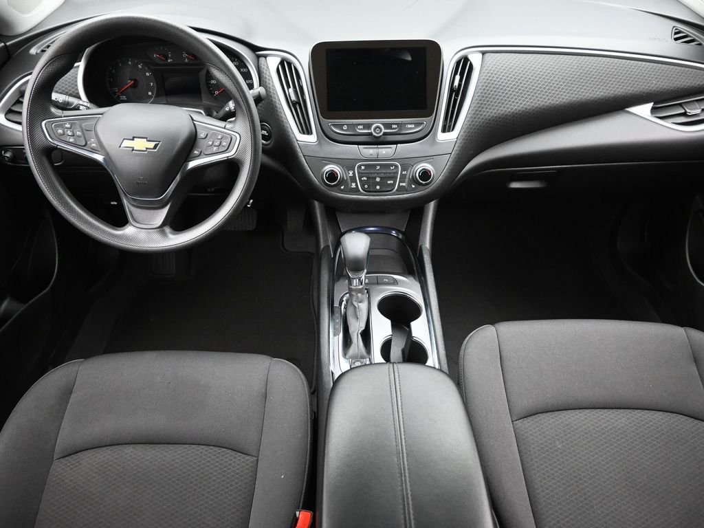 2024 Chevrolet Malibu 1LT - Photo 12