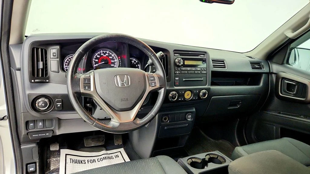 Used 2013 Alabaster Silver Metallic Honda 4WD Crew Cab Sport image 11