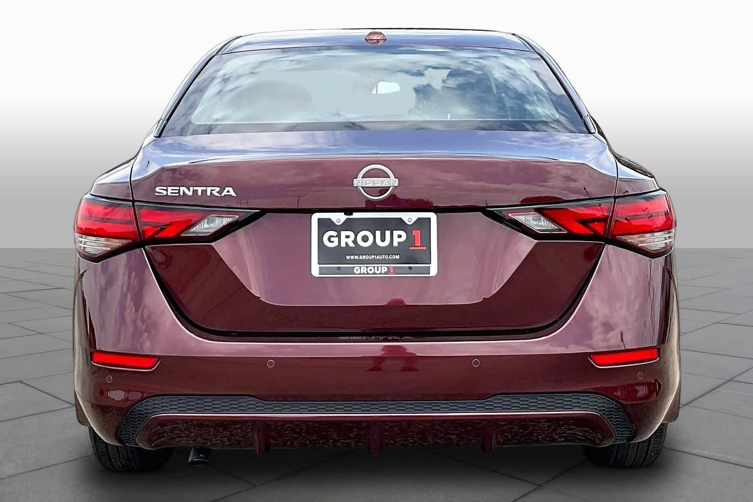 Used 2025 Rosewood Metallic Nissan SV image 5