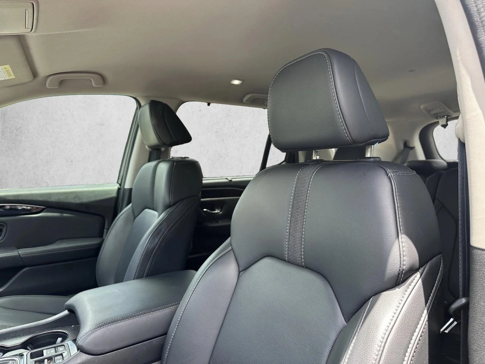 Used 2023 Crystal Black Pearl Honda EX-L 7 Passenger image 11