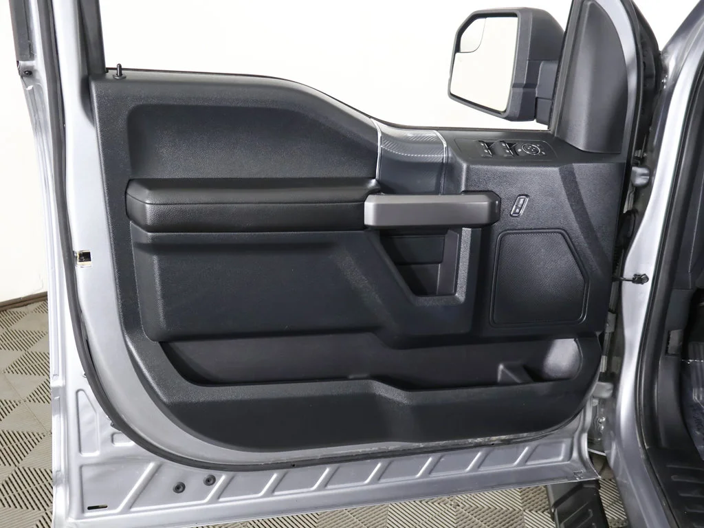 Used 2020 Silver Ford XLT image 20