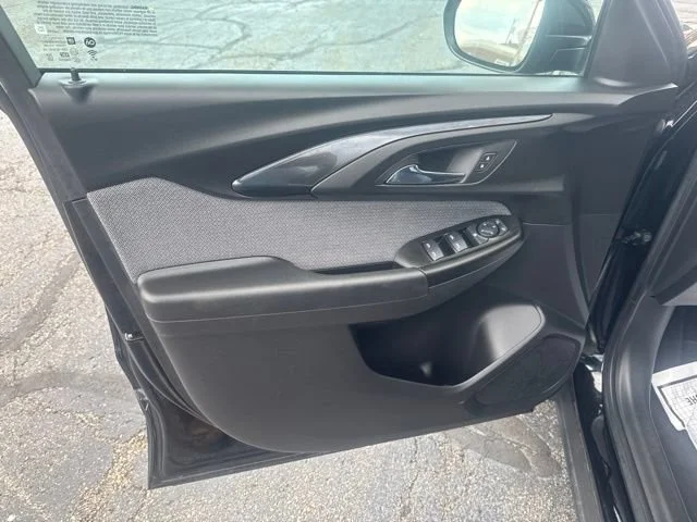 Used 2023 MOSAIC BLACK METALLIC Chevrolet LT image 6