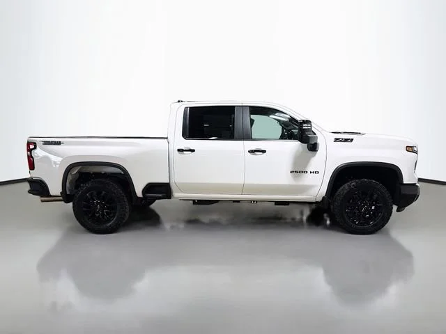 New 2026 Summit White Chevrolet LT image 6