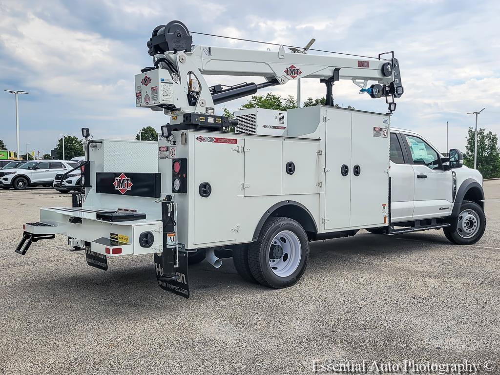 New 2025 Oxford White Ford F-550® XL image 8