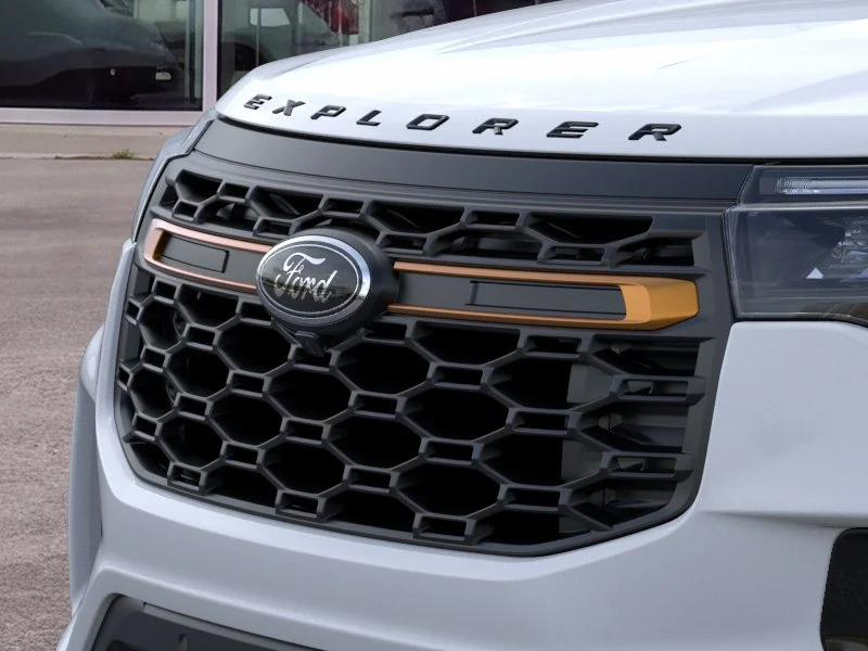 New 2026 Space White Metallic Ford Tremor® image 17