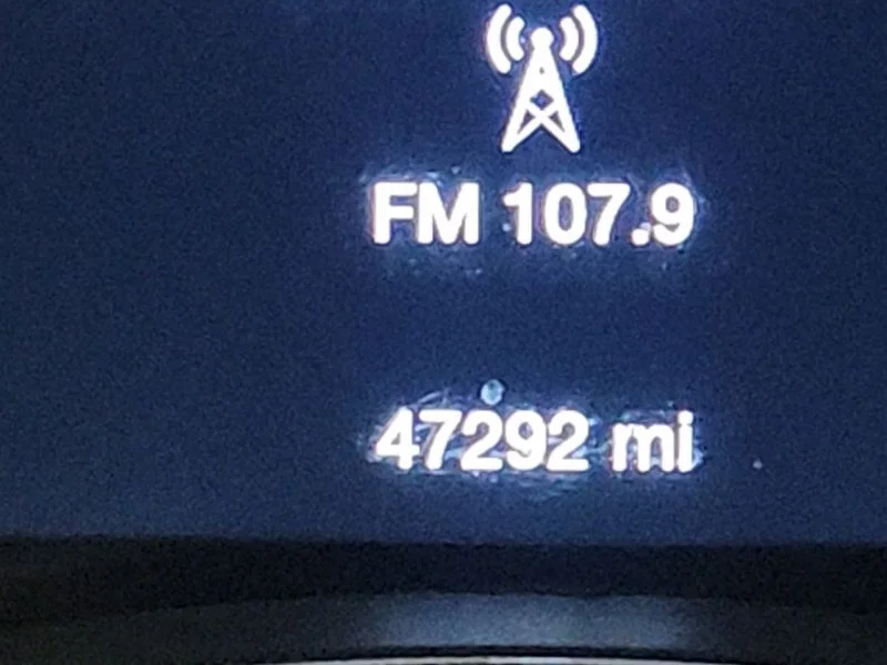 Used 2022 White Jeep Limited image 8