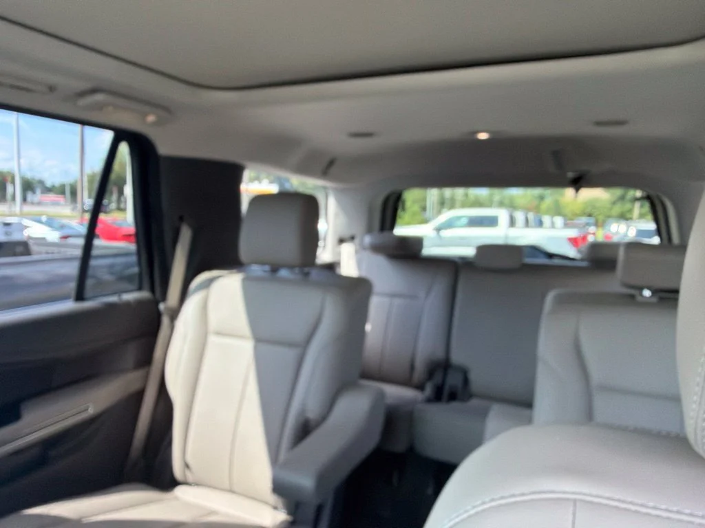 Used 2020 White Ford XLT image 17