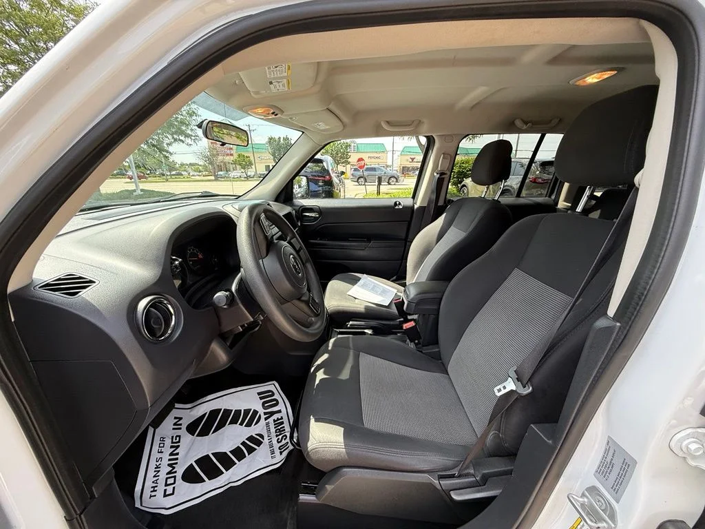 Used 2015 White Jeep Sport image 8