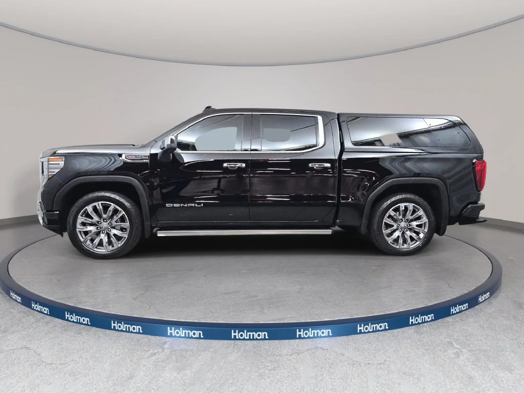 Used 2024 Black GMC Denali image 9