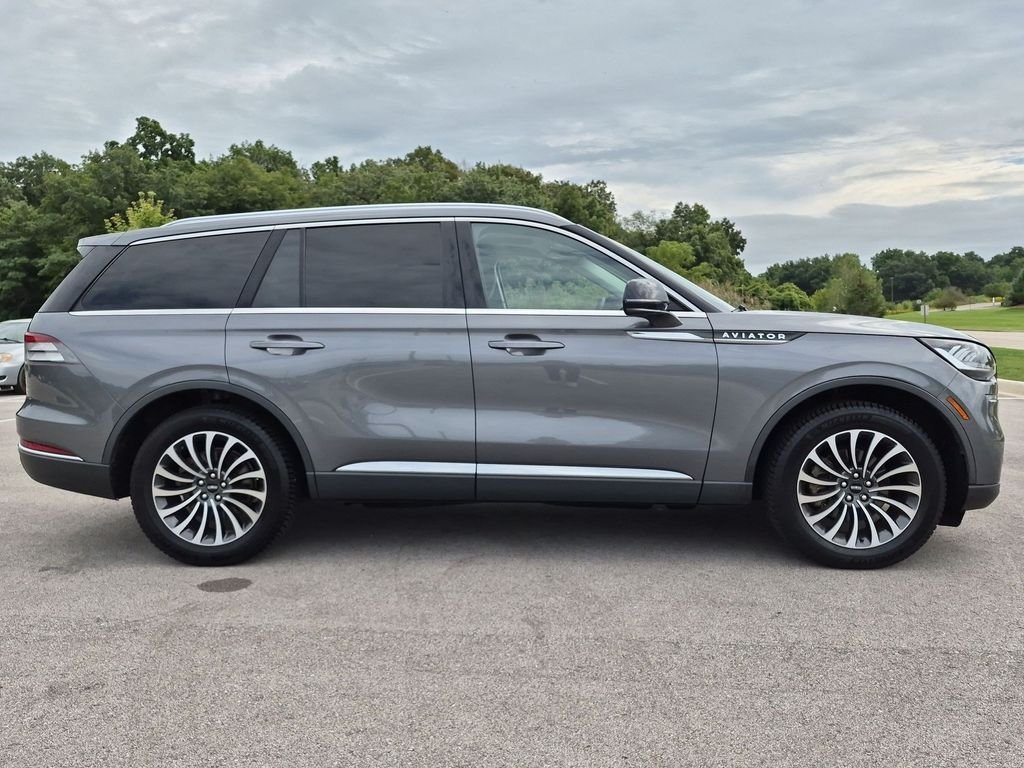 Used 2023 Gray Lincoln Standard image 8