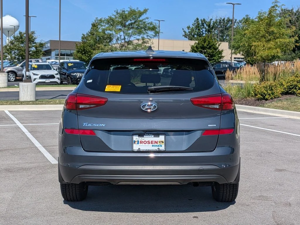 Used 2020 Blue Hyundai SE image 6