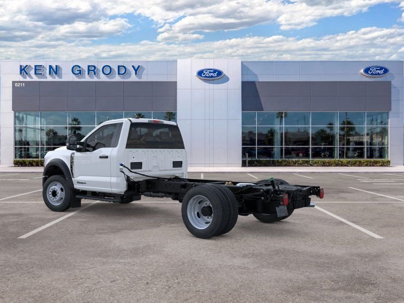 New 2026 Oxford White Ford XL image 4