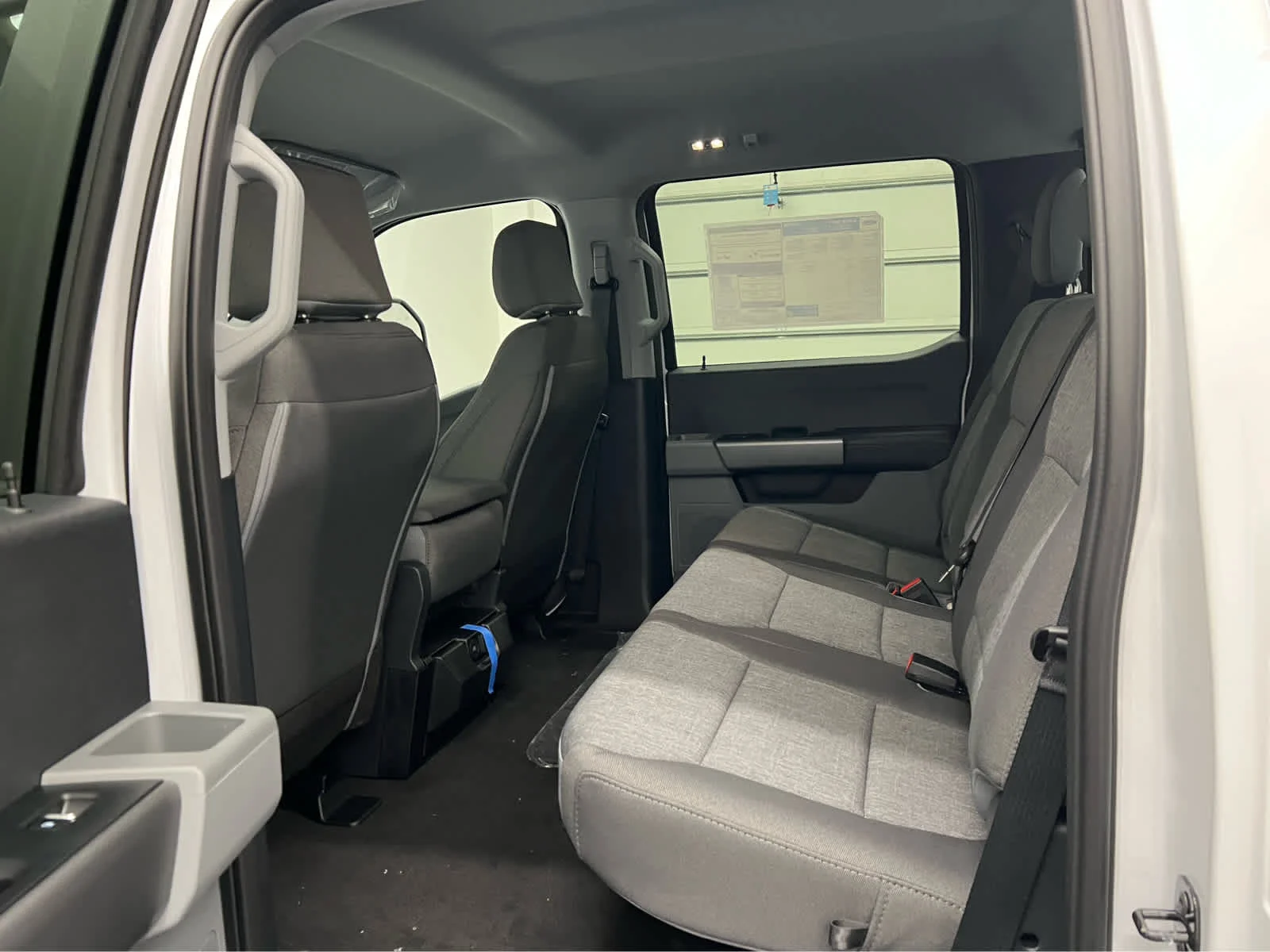 New 2026 Oxford White Ford XL image 25