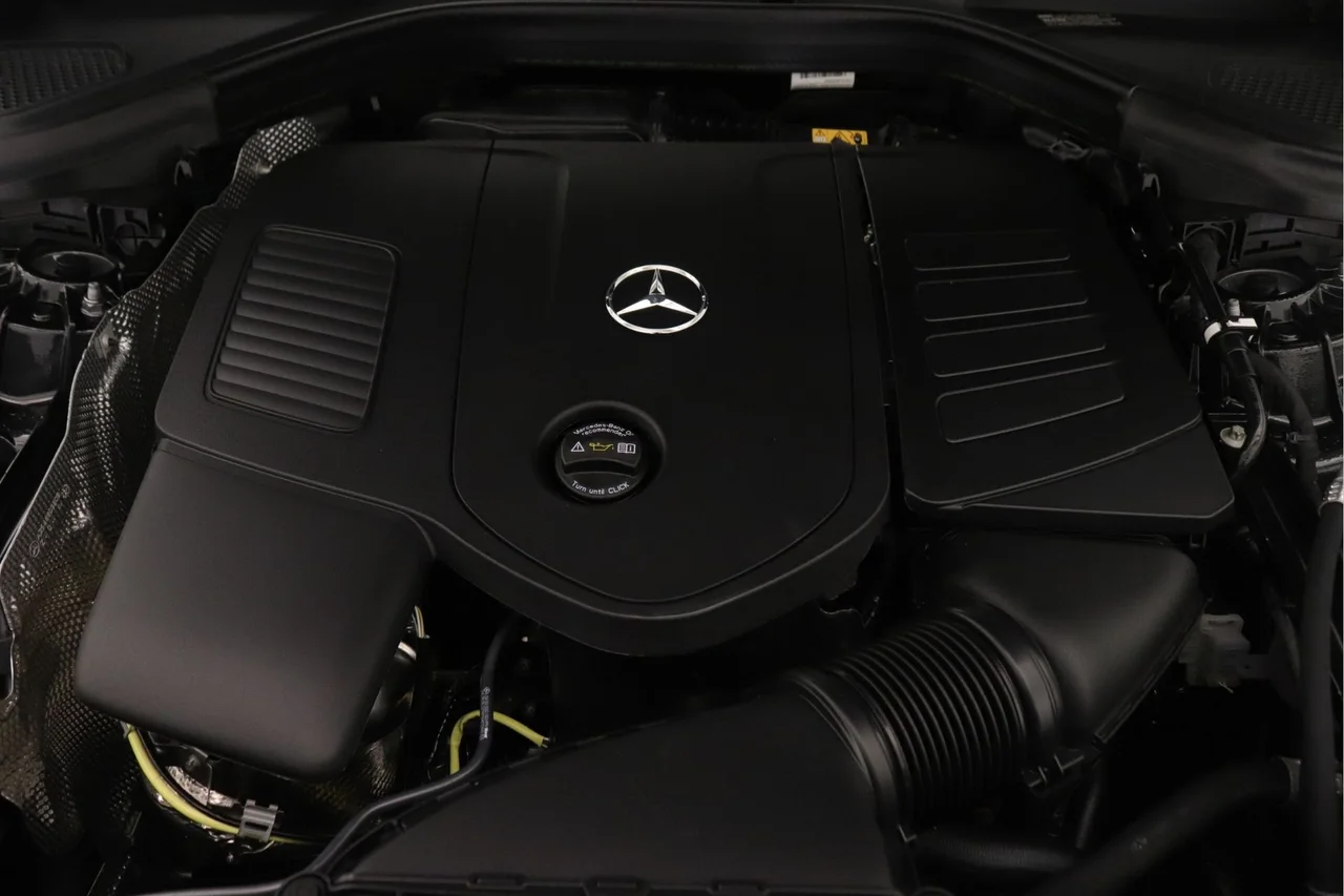 New 2026 Graphite Grey Metallic Mercedes-Benz 350e 4MATIC® image 11