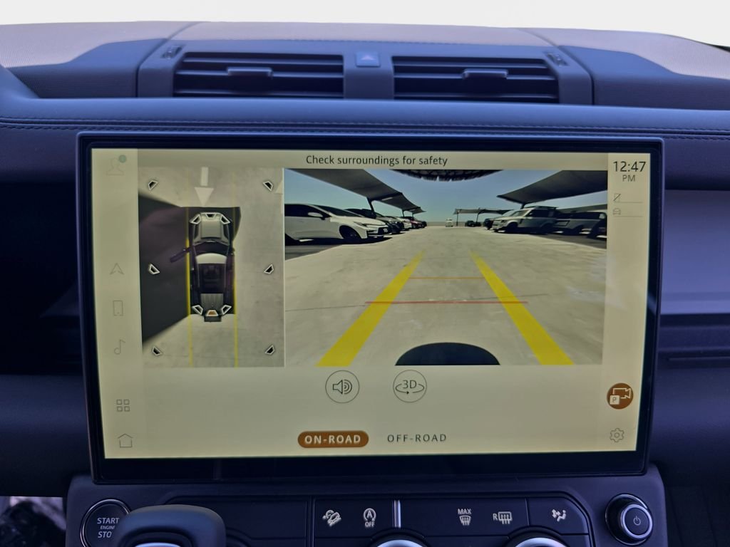 New 2026 Santorini Black Land Rover X-Dynamic SE image 23