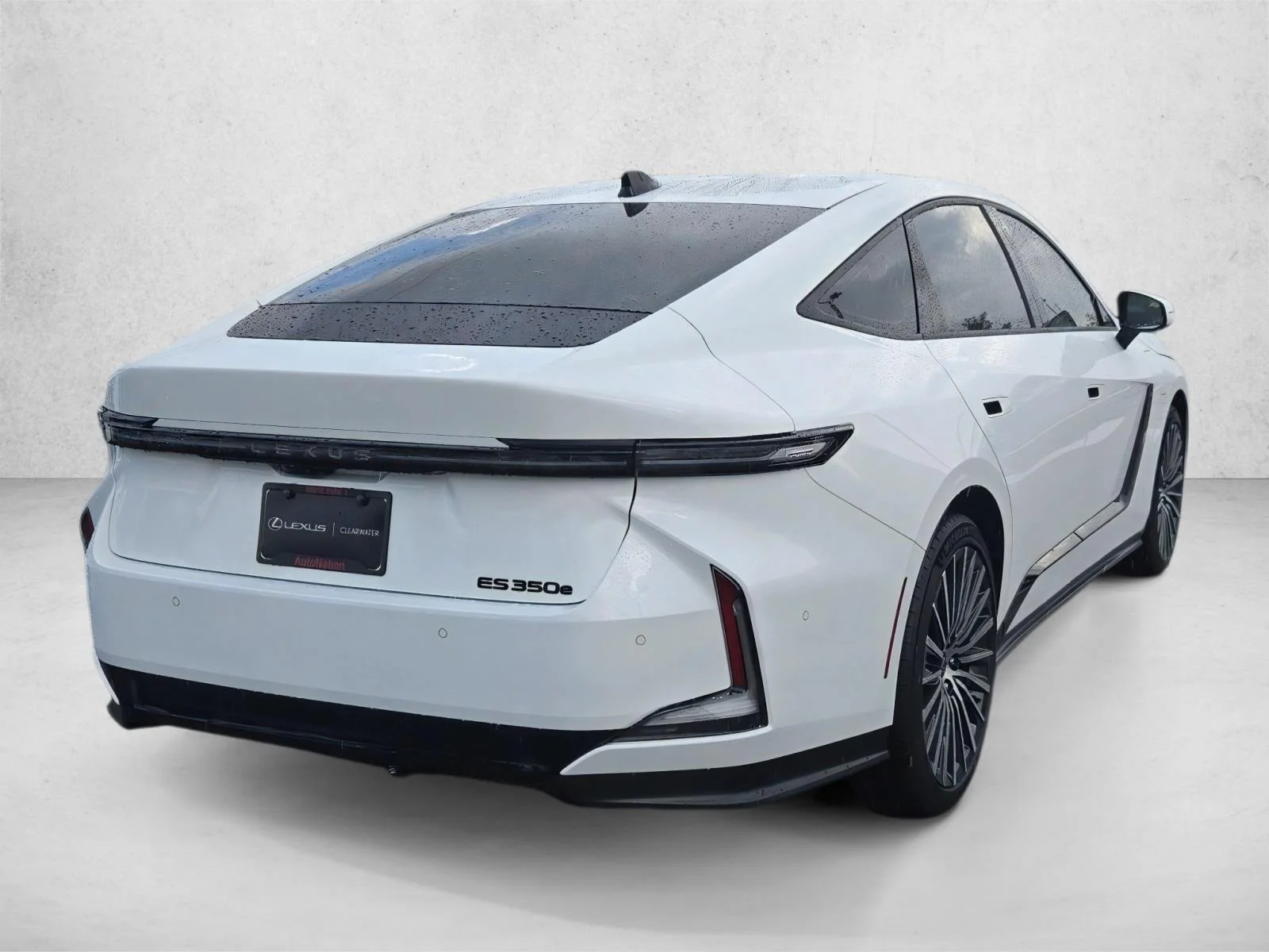 New 2026 Ultra White Lexus ES 350e LUXURY image 2