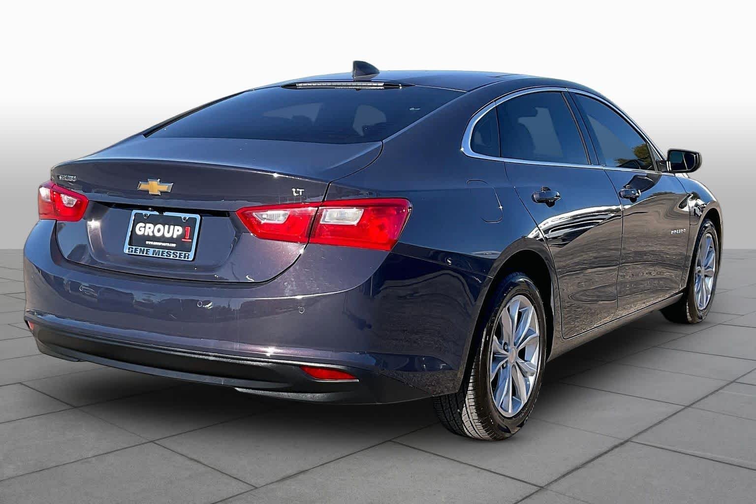 Used 2025 Night Chevrolet LT image 12