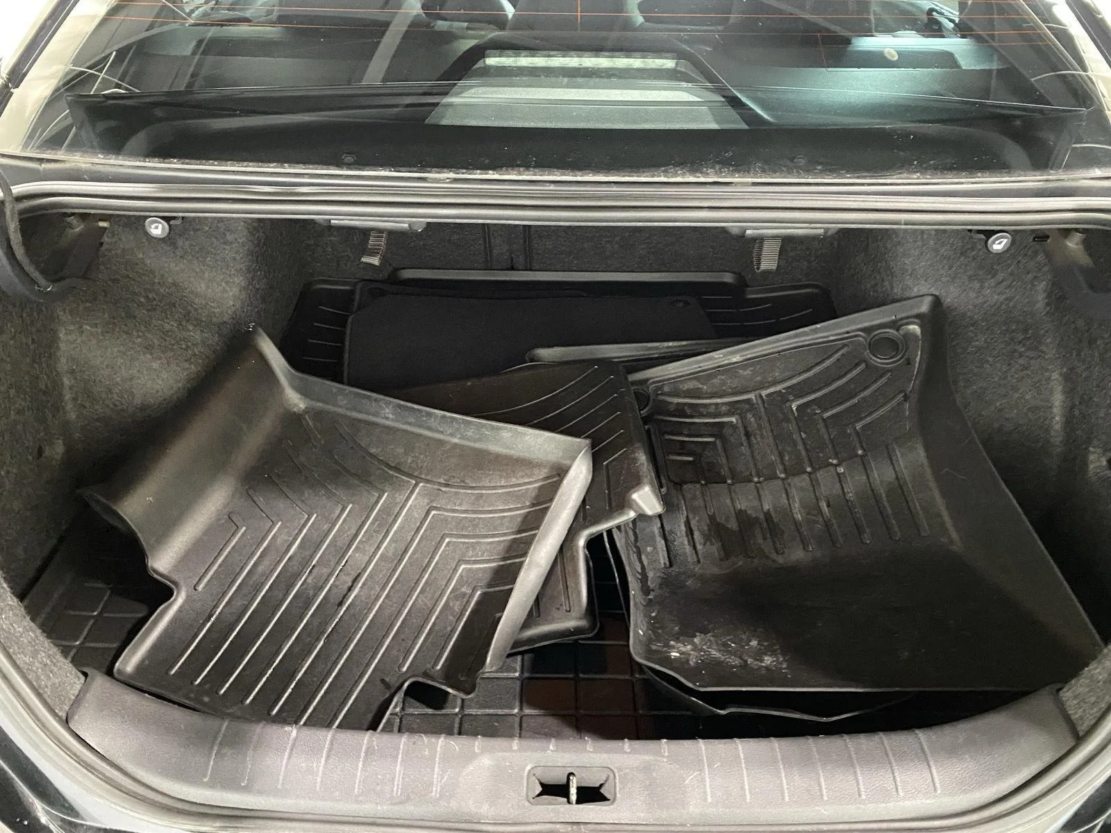 Used 2019 Super Black Nissan 2.5 SL image 14