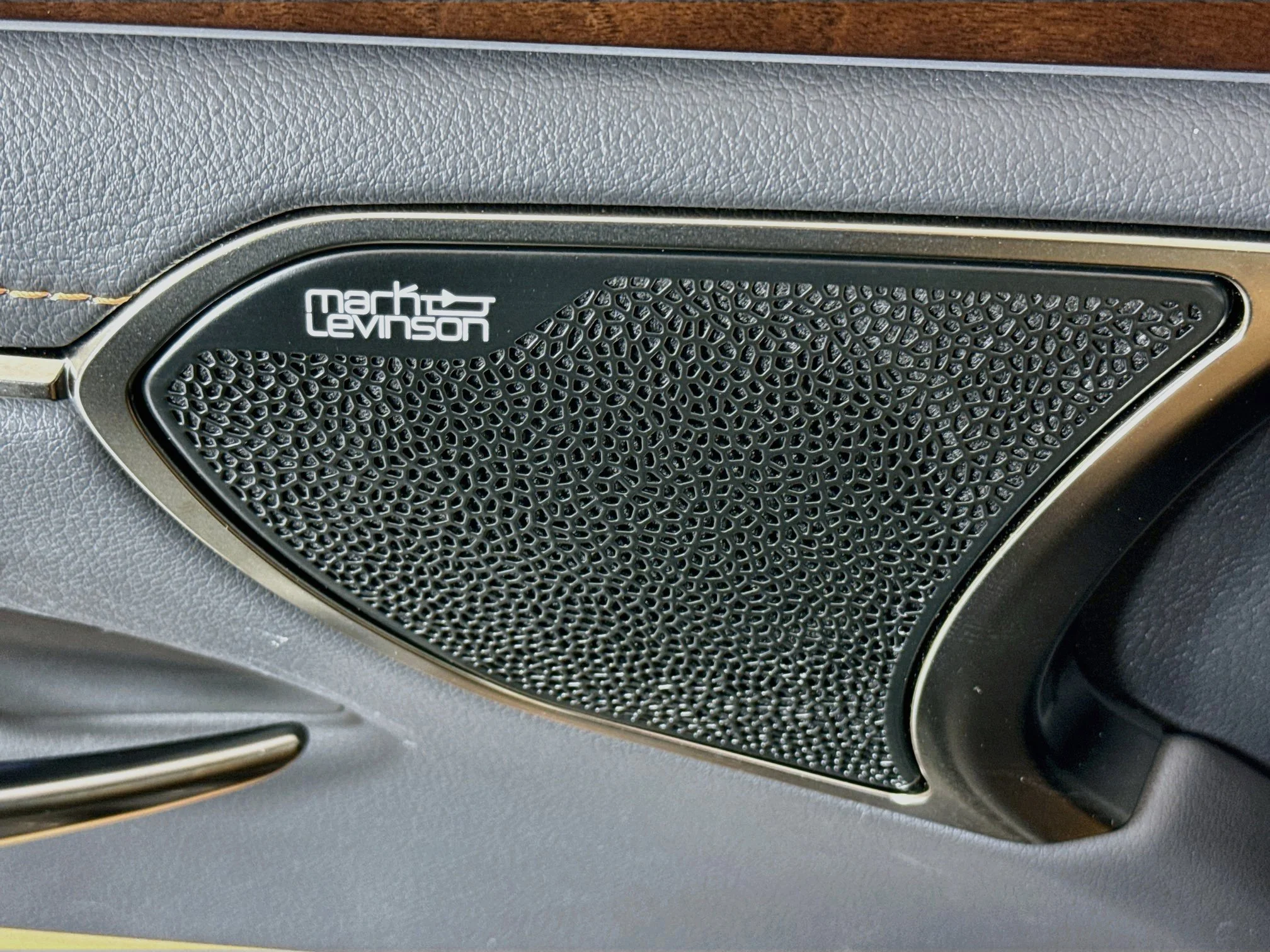 Certified Used 2024 OBSIDIAN Lexus 300h Luxury image 20