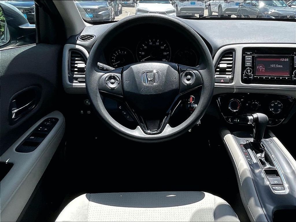 Used 2019 Silver Honda LX image 17