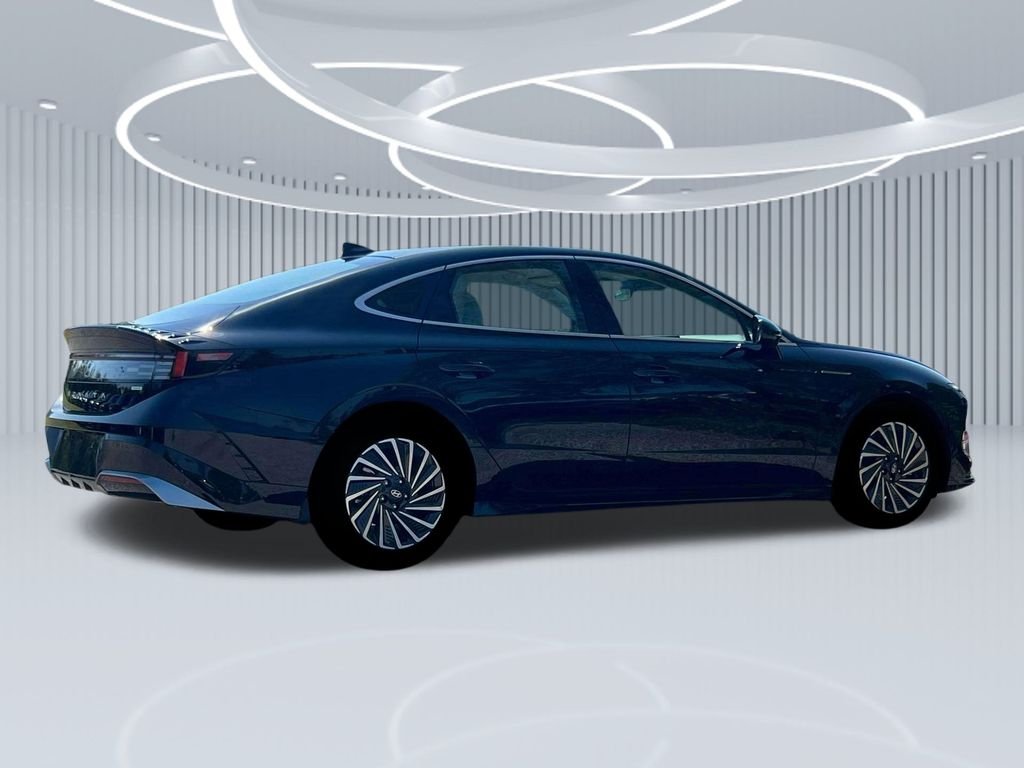 New 2025 Black Hyundai SEL image 27