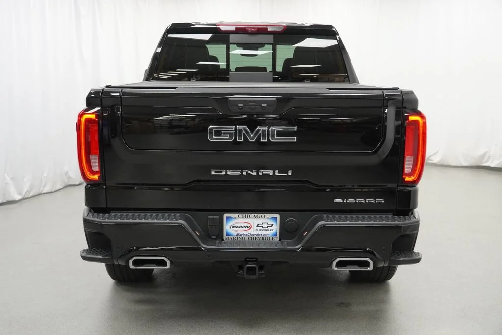 Used 2025 Onyx Black GMC Denali Ultimate image 43
