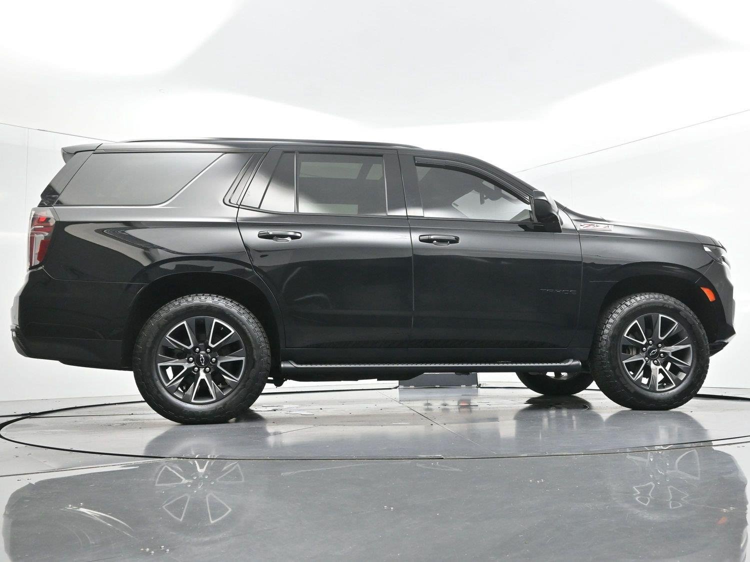Used 2021 Black Chevrolet Z71 image 53