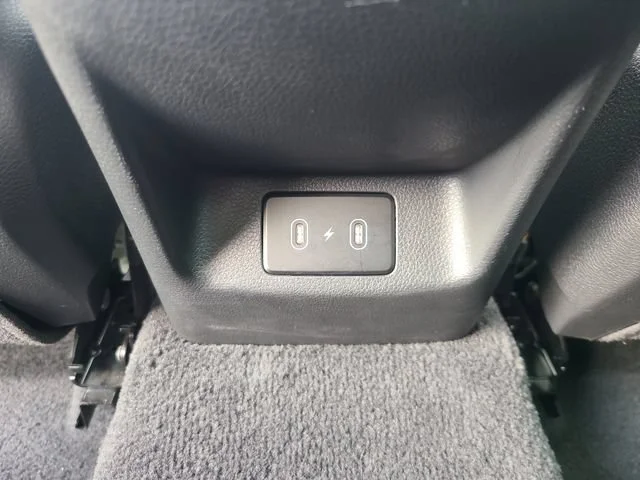 Used 2025  Kia GT image 15