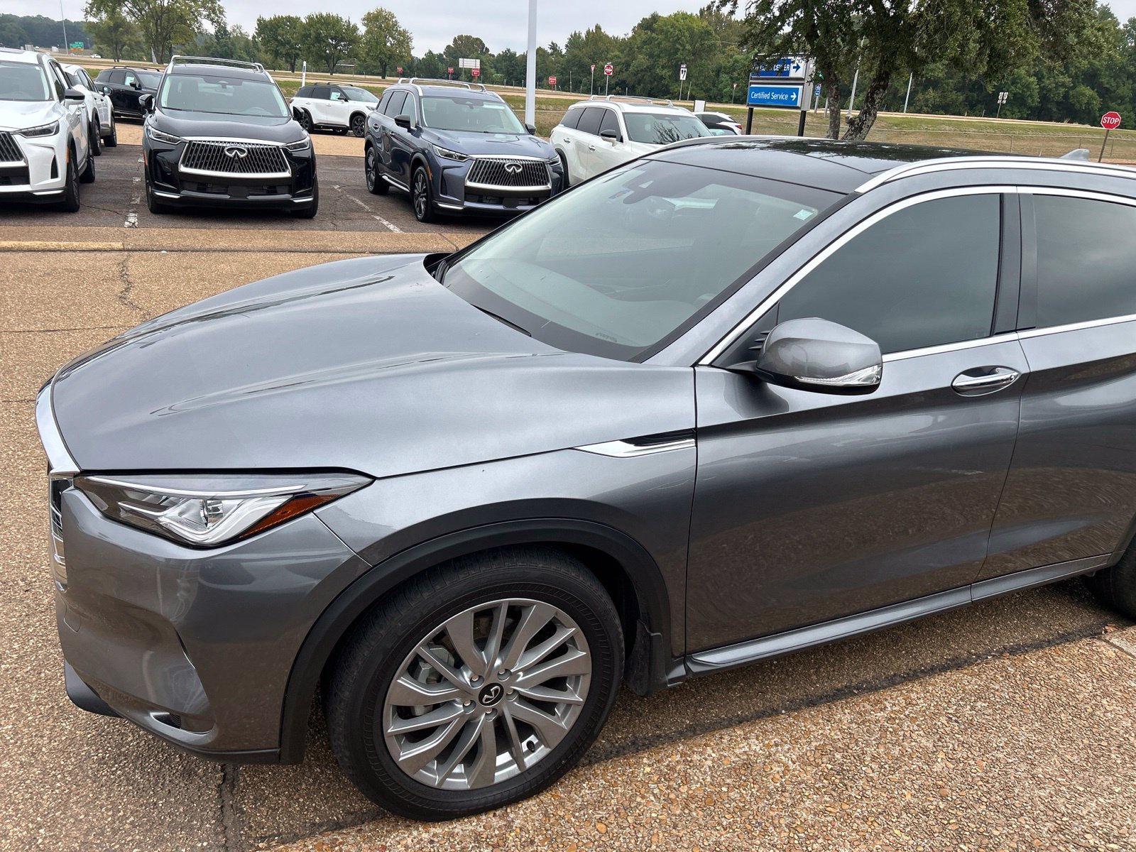 Used 2023 Gray INFINITI LUXE image 1