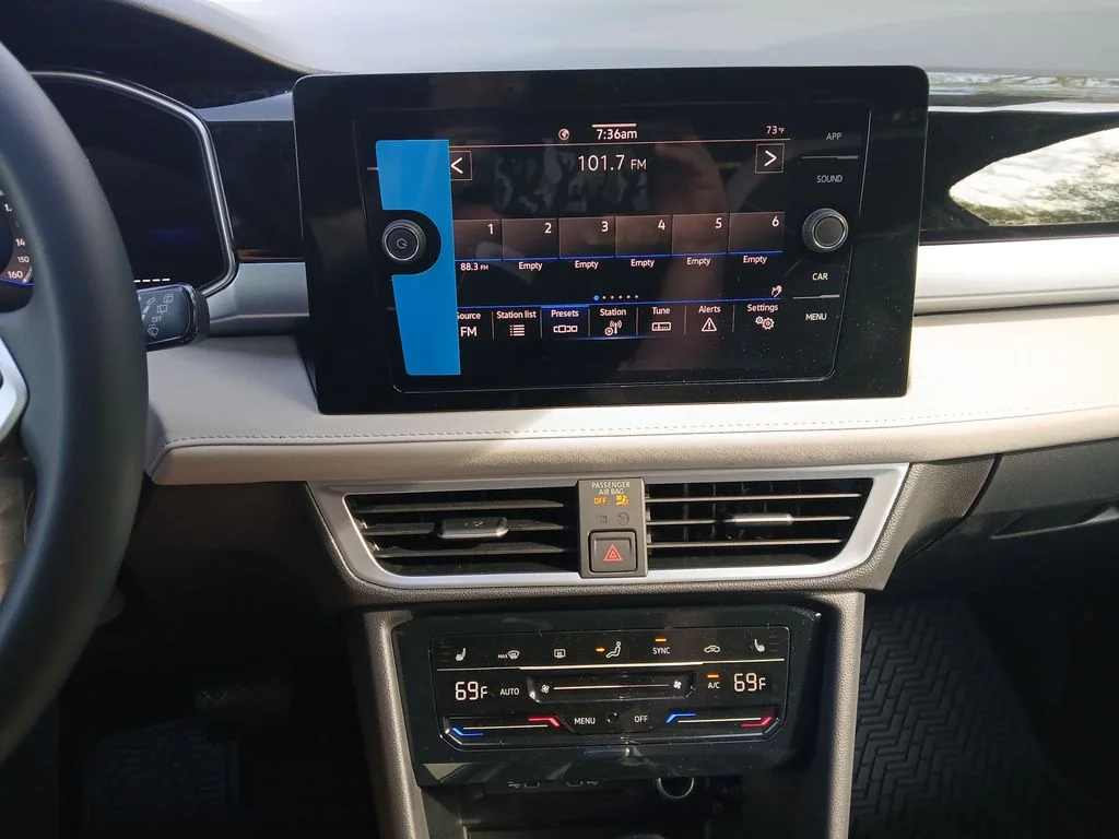 New 2026 Silver Volkswagen 1.5T SE image 18