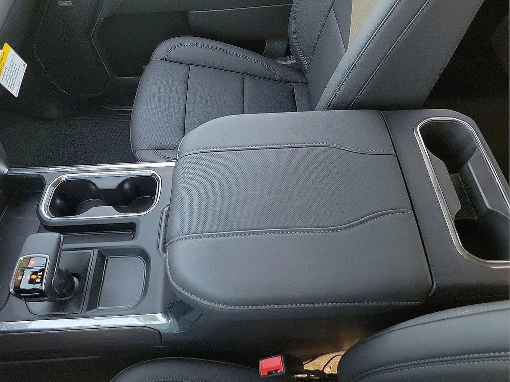 2026 GMC Sierra 1500 SLT - Photo 20
