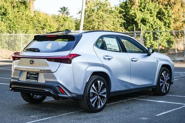 2026 Lexus UX Hybrid 300h F Sport Design - Photo 6