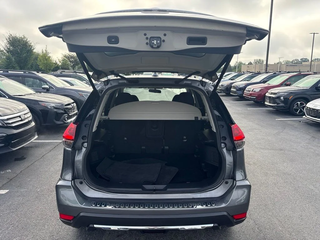 Used 2018 Gray Nissan SV image 7