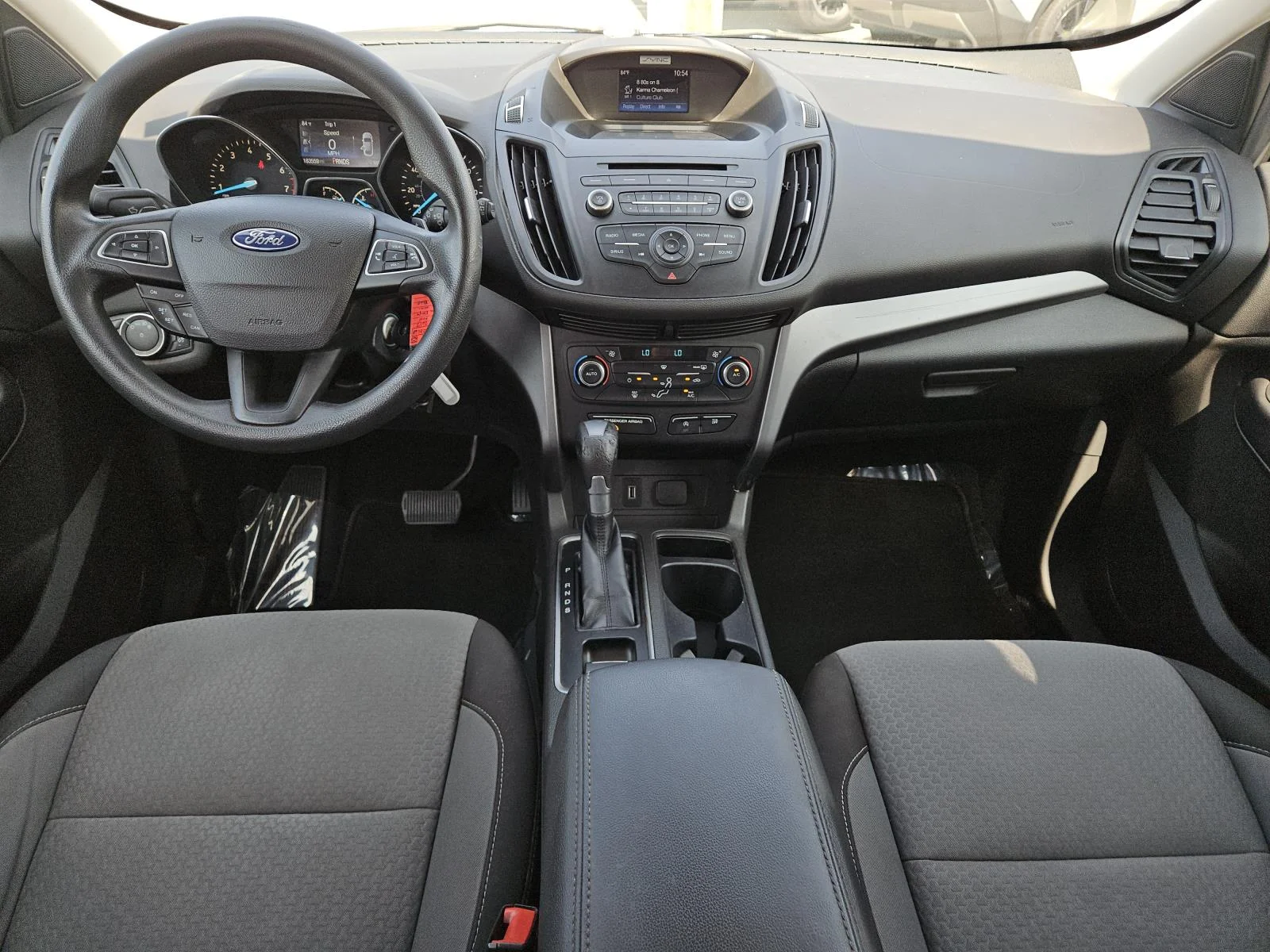 Used 2017 Lightning Blue Metallic Ford SE FWD image 11