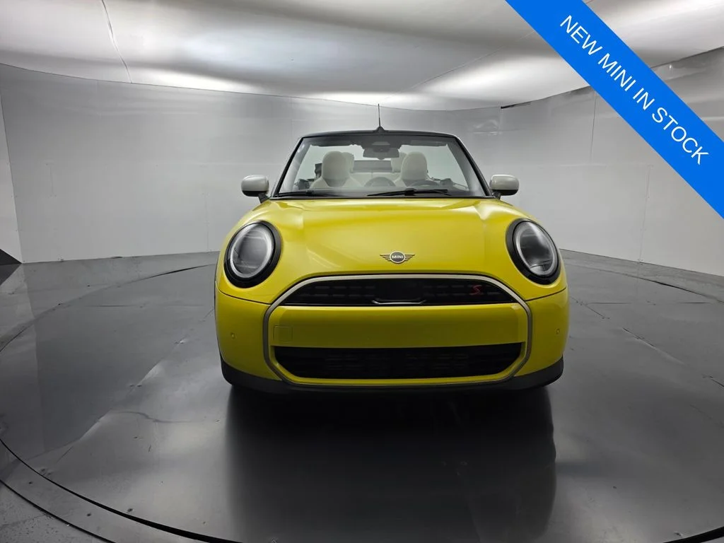New 2026 Yellow MINI Signature Plus image 2