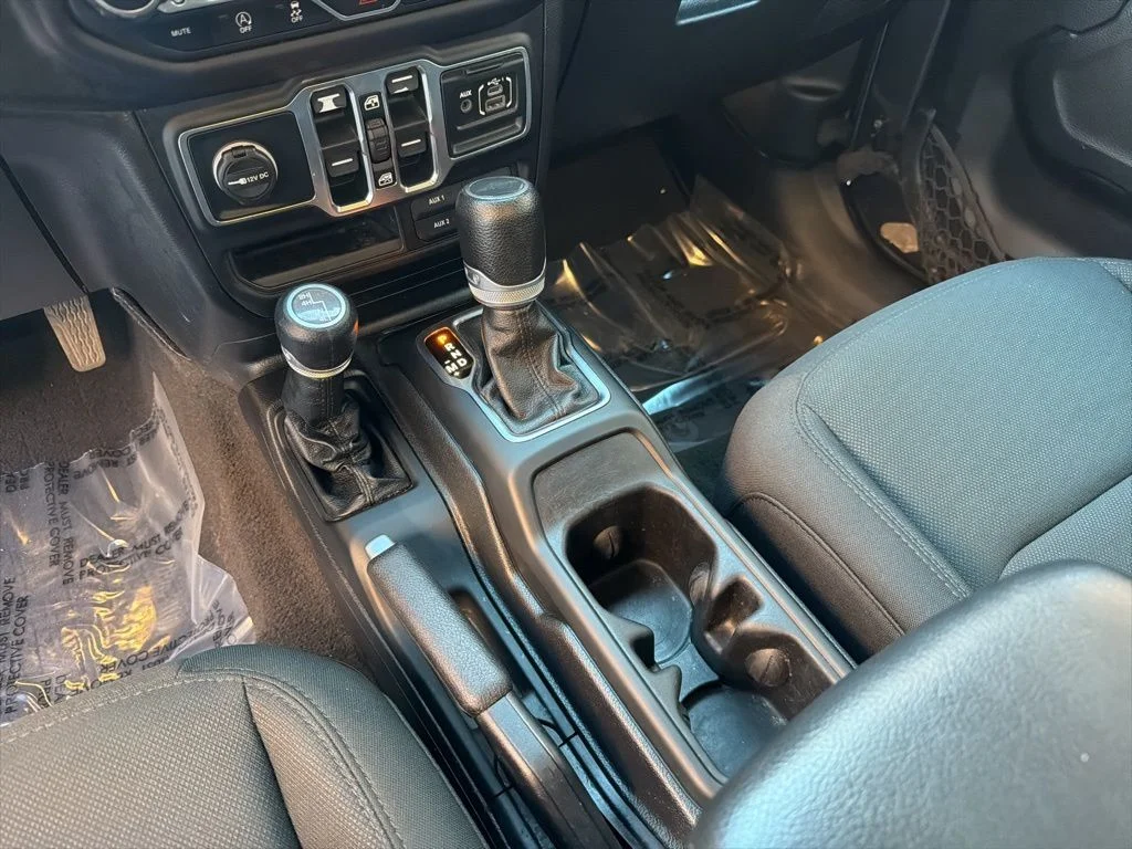 Used 2020 Gray Jeep Sport image 15
