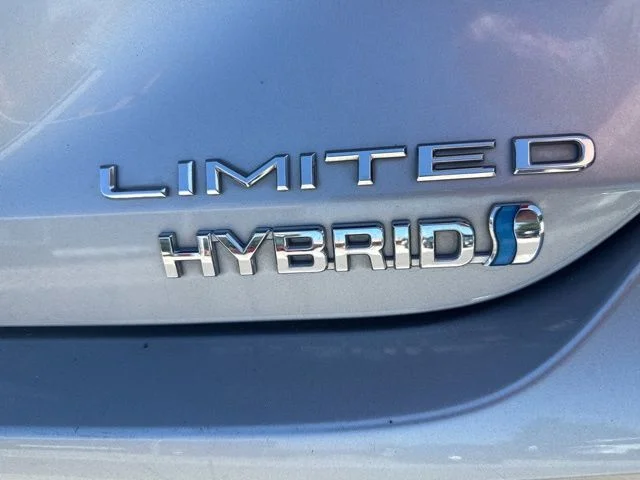 Used 2020 Silver Toyota Limited image 4