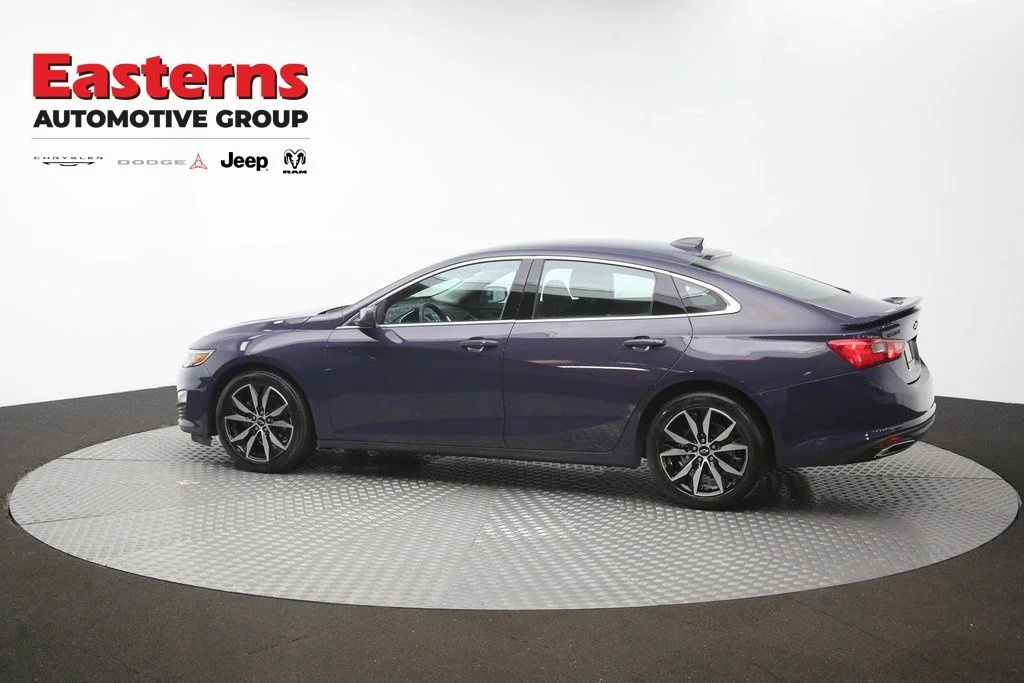 Used 2025 Black Chevrolet RS image 61