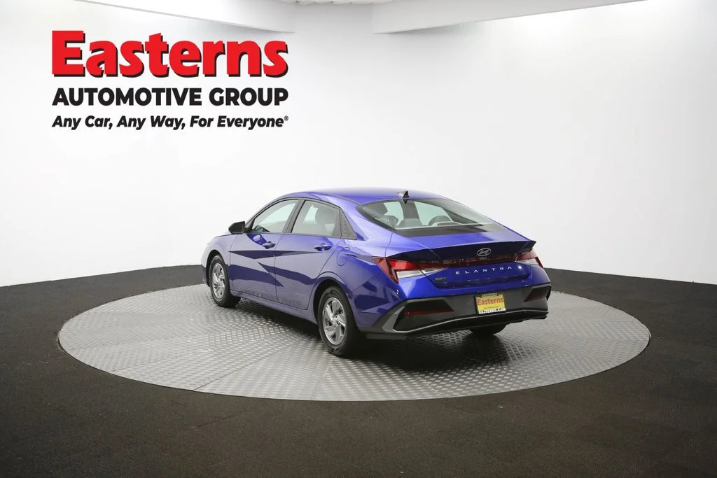 Used 2024 Blue Hyundai SE image 62