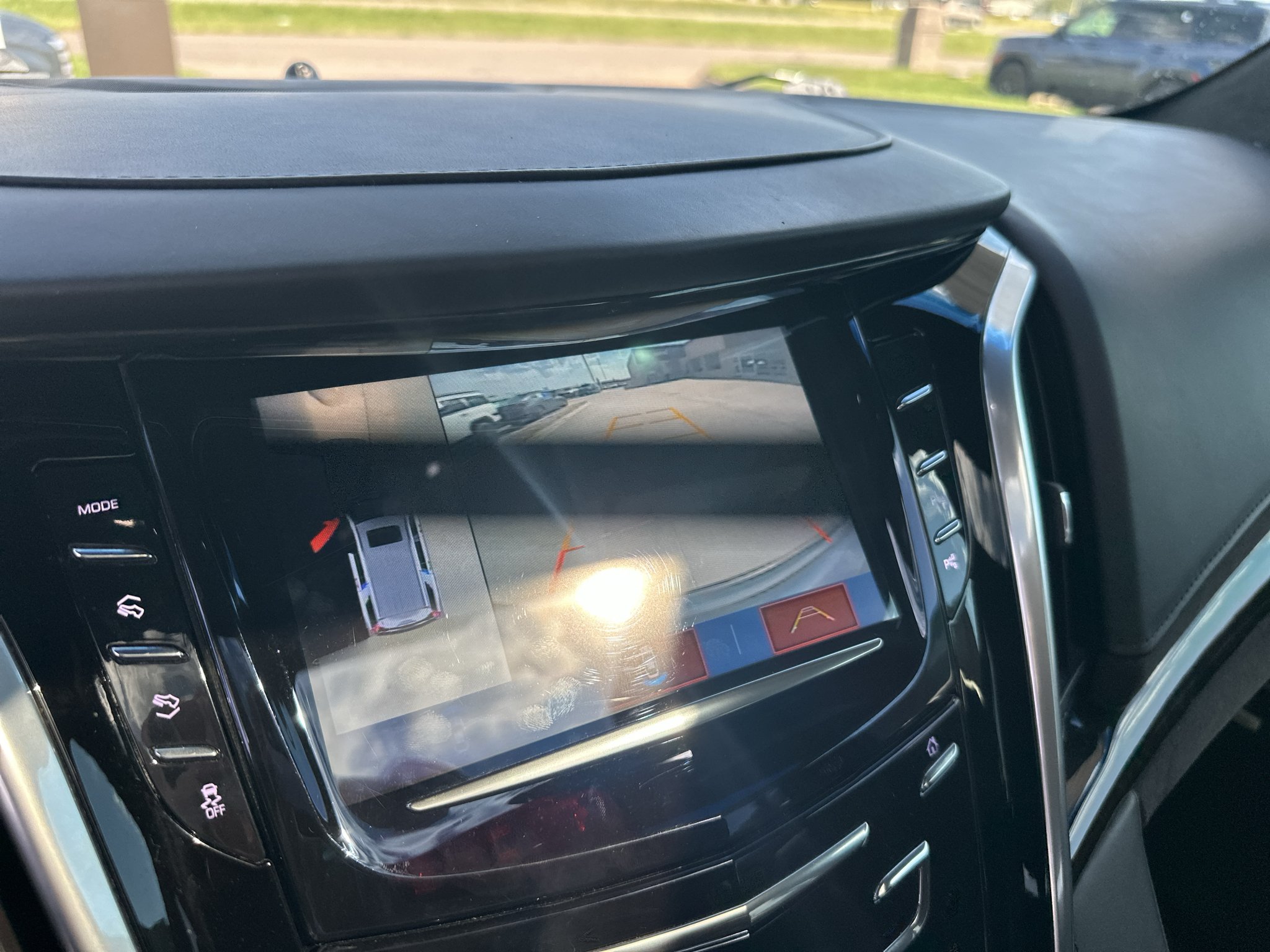 Used 2019 Shadow Metallic Cadillac Platinum image 22
