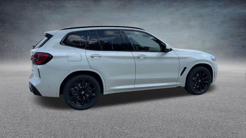 Used 2024 White BMW xDrive30i image 24