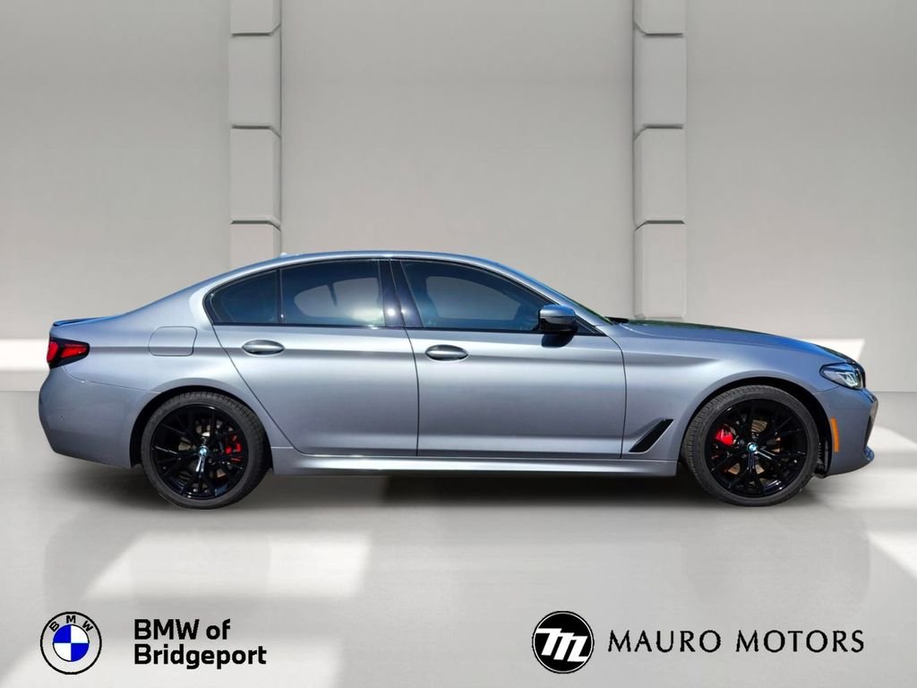 Used 2023 Gray BMW 540i xDrive image 7